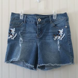 Denim Jean Shorts Women's Cutt Off Kiss Therapy Size 8 Embellished